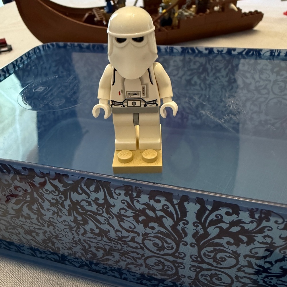 Lego Snow Trooper Star Wars vintage retired set Action Figure
